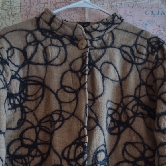 100% wool Jones New York top button cape - Picture 3 of 5